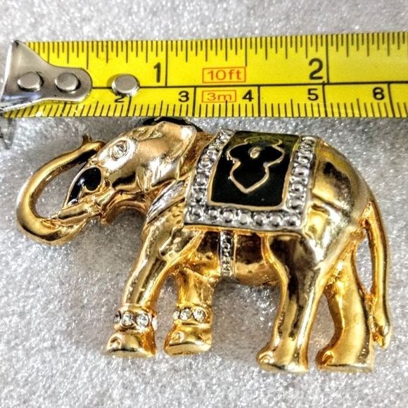 2 1/2" Crystal and Black Enamel Gold tone Elephant - Picture 6 of 8